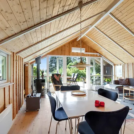 בית נופש Beautiful Summer House With A Magnificent View *