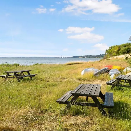 Beautiful Summer House With A Magnificent View Ølsted