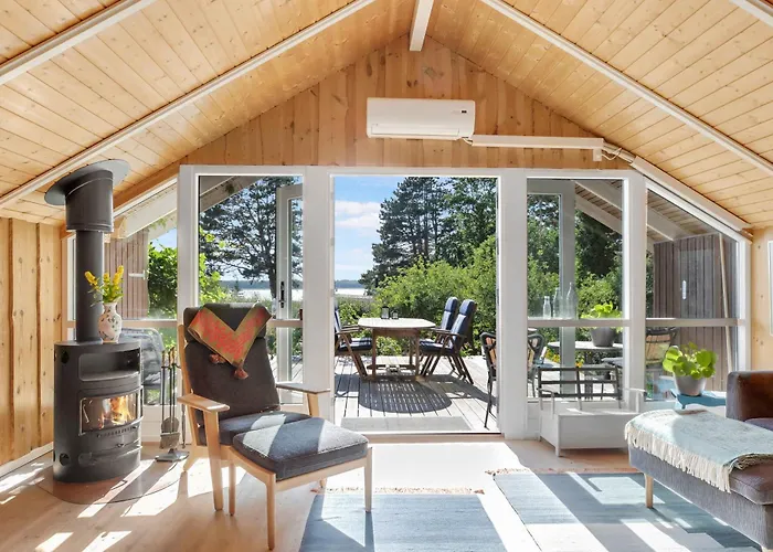 Beautiful Summer House With A Magnificent View Vakantiehuis *
